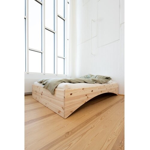 Karup Design Zakonska postelja iz masivnega bora brez vzglavja 180x200 cm v naravni barvi Orbit &amp;ndash; Slike
