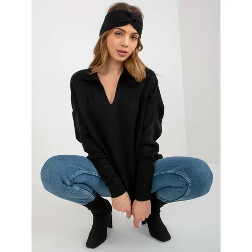 Fashion Hunters Black plain oversize sweater with a collar
