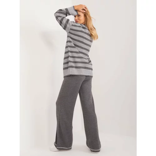Fashion Hunters Women's grey ensemble with ribbed sweater