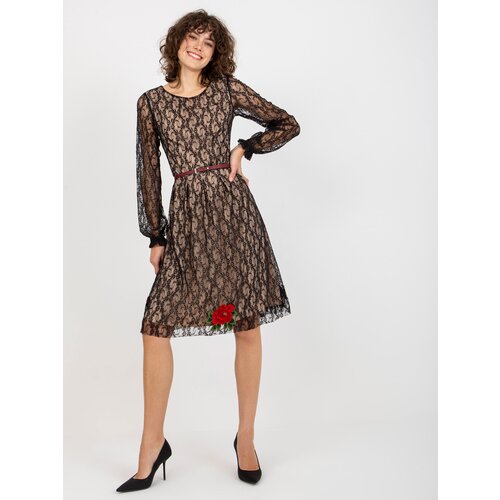 Fashion Hunters Women&amp;#039;s lace dress with belt - black Slike