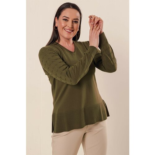 By Saygı V-neck Acrylic Sweater Khaki with Sleeves Patterned Plus Size Acrylic Sweater with slits in the sides. Slike