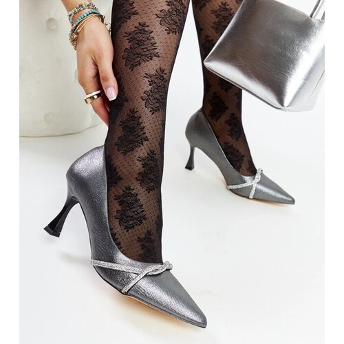 Gemre Graphite stilettos with Zdenka embellishment Cene