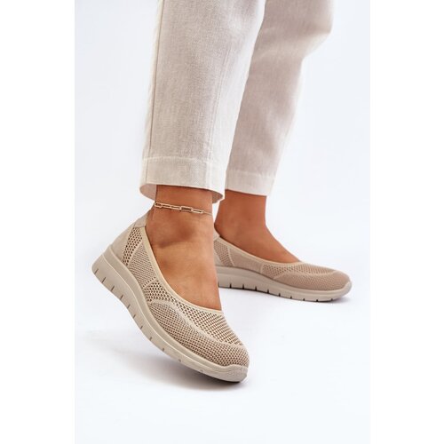 Kesi Beige ballerinas on the Aviaba platform Slike
