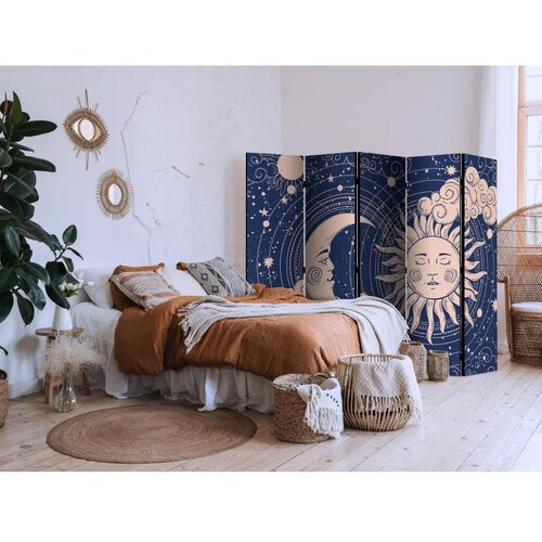  Paravan - Cosmic Harmony - Illustration of the Sun and Moon on a Navy Background 225x172 Dvostrani Cene