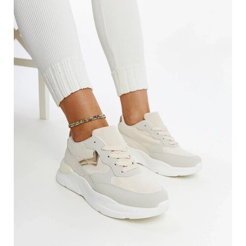 D/CEO White trainers Justar Cene