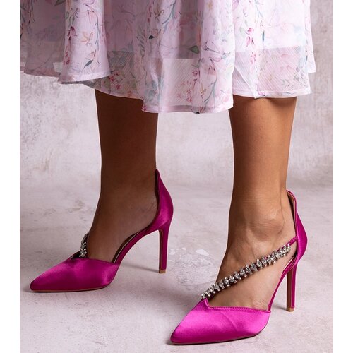 Gemre Pumps with a decorative sequin strap Sayida Cijene
