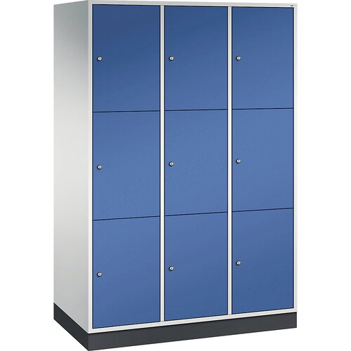 C+P jeklena omara s predelki z zaklepanjem intro, višina predelka 580 mm, šxg 1220 x 600 mm, 9 predelkov, korpus svetlo siv, vrata encijan modra Cene