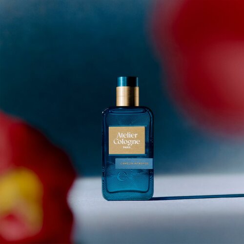 Atelier Cologne Cam&amp;eacute;lia Intr&amp;eacute;pide parfemska voda uniseks 30 ml Slike