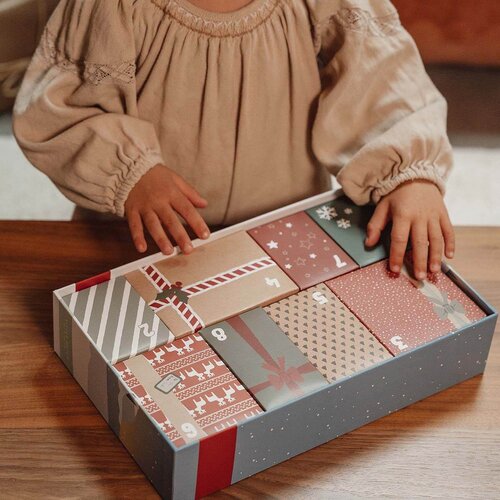 Little dutch adventski kalendar Slike