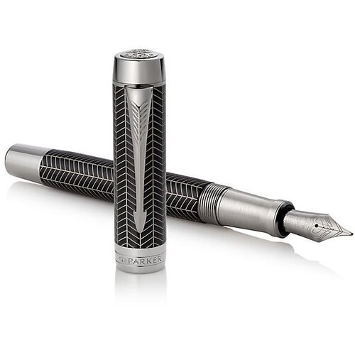 Nalivpero Parker Duofold Black Chevron Slike