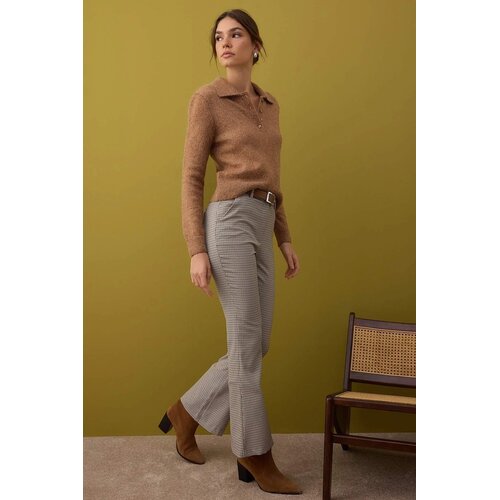 TRENDYOLMILLA ženske pantalone model Twoaw26Pl00045, smeđa-multikolor Slike