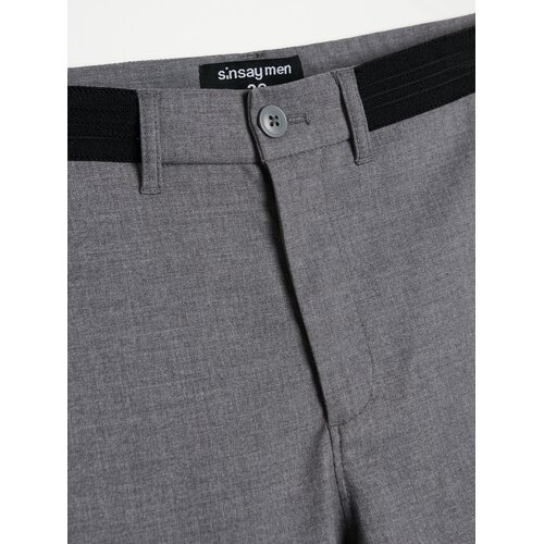 Sinsay Chino hlače slim fit s dodatkom viskoze Slike