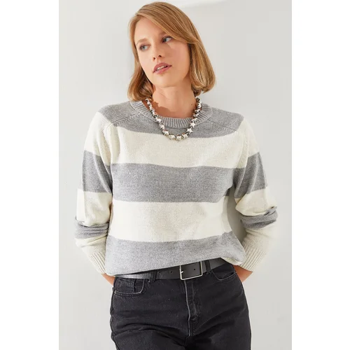 Bianco Lucci Women's Striped Sweater Raglan