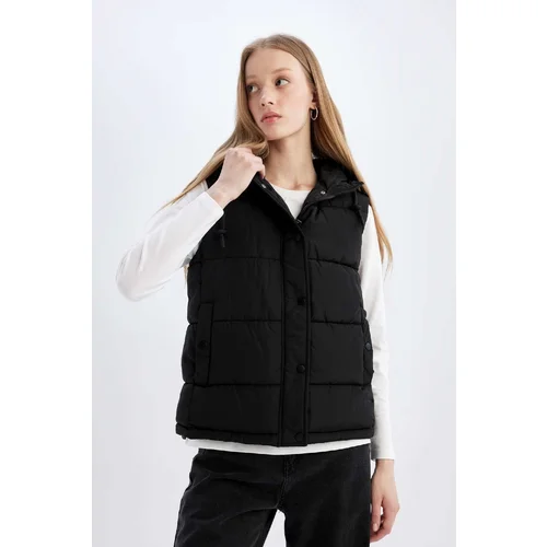 Defacto Water Repellent Regular Fit Hooded Puffer Vest