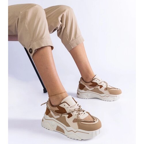 D/CEO White trainers Justar Cene