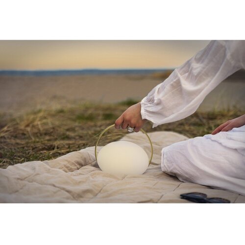 UMAGE Bela LED zatemnitvena namizna svetilka (vi&amp;scaron;ina 19 cm) Orbit &amp;ndash; Slike