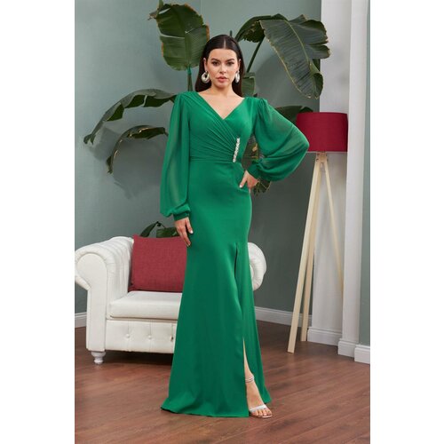 Carmen Emerald Chiffon Long Evening Dress with Buckle Detail Cene