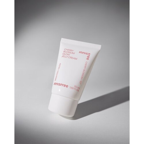 Innisfree Cherry Blossom Glow Jelly Cream globinsko vlažilna krema za osvetlitev kože 50 ml Slike
