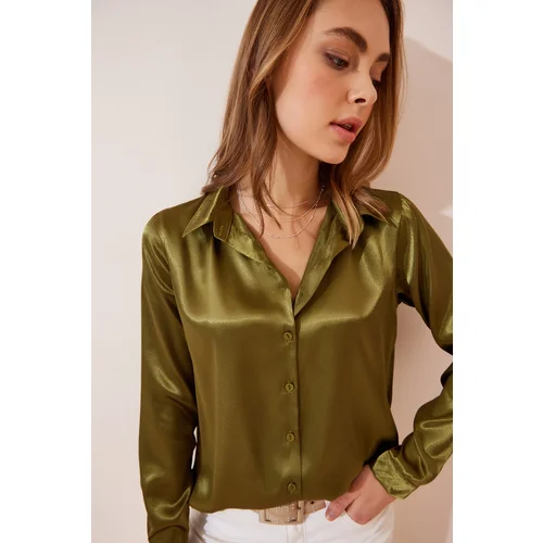  Women's Green Lightly Draped Satin Surface Shirt