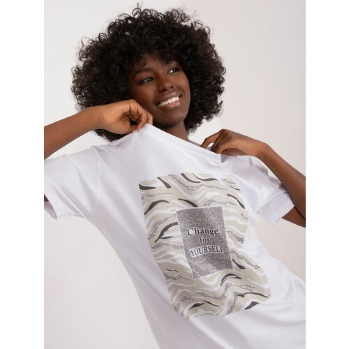 Fashion Hunters White women's T-shirt with appliqué and print Slike