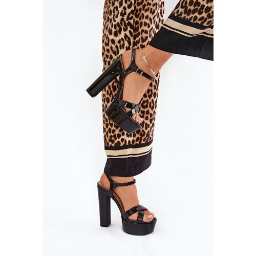 Boto Ladies sandals on high heel and platform lacquered black Jovenes Cene