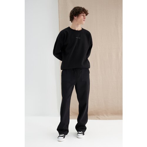 Trendyol Black Men's More Sustainable Oversize Sweatpants with Pocket, Textured Fabric Detail. Slike