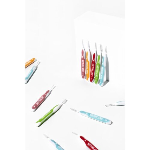 MEDIBLANC Interdental Pick-brush Angle medzobna &amp;scaron;četka 6 ks 0,7 mm Yellow 6 kos Slike