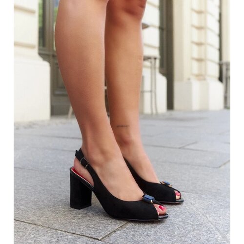 D/CEO Yellow sandals Dolores Cene