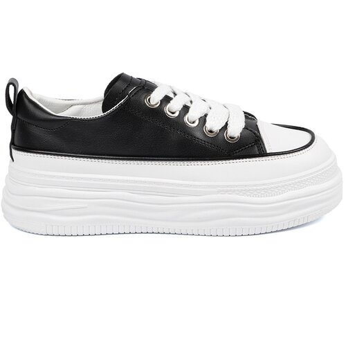 Shelvt Black and white platform sneakers Cijene