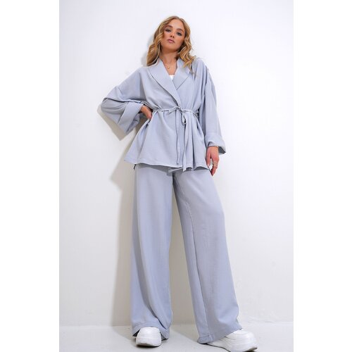 Trend Alaçatı Stili Women's Gray Wrinkled Look Blazer Jacket Top and Bottom Set Slike