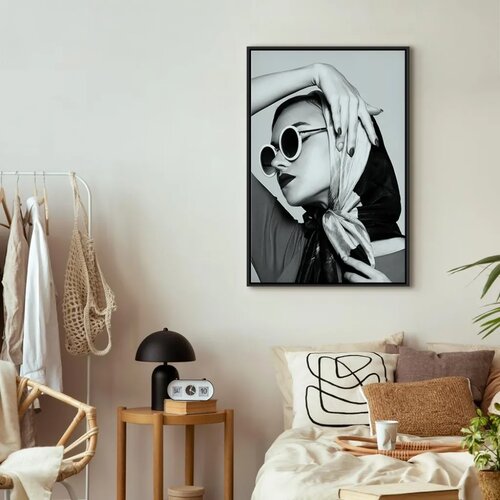  Slika - Stylish Lady (1 Part) Vertical 80x120 U crnom drvenom okviru Slike