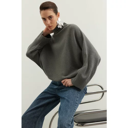 Trendyol Sweater - Grau - Oversize