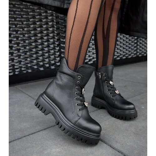Gemre Black leather insulated lace-up ankle boots Karino Cene