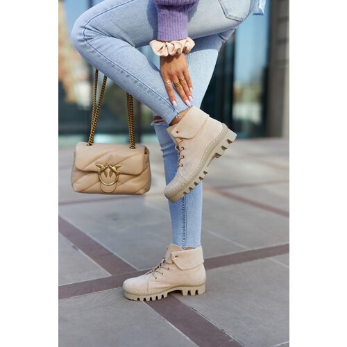 S. BARSKI Suede Trapper Boots Tiered Light beige Dalles Slike