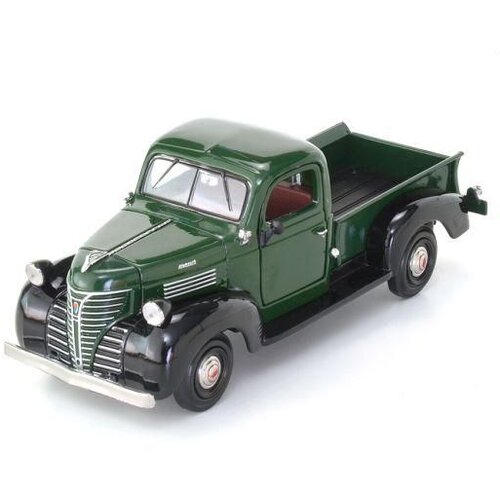Motor Max metalni model kamionet 1:24 1941 Plymouth truck 1941 Cene
