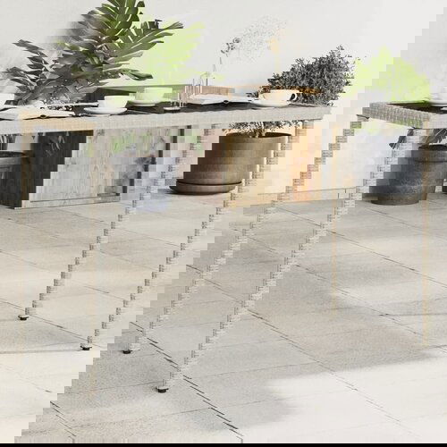 VidaXL Vrtni stol sa staklenom pločom sivi 115x54x74 cm od poliratana Slike