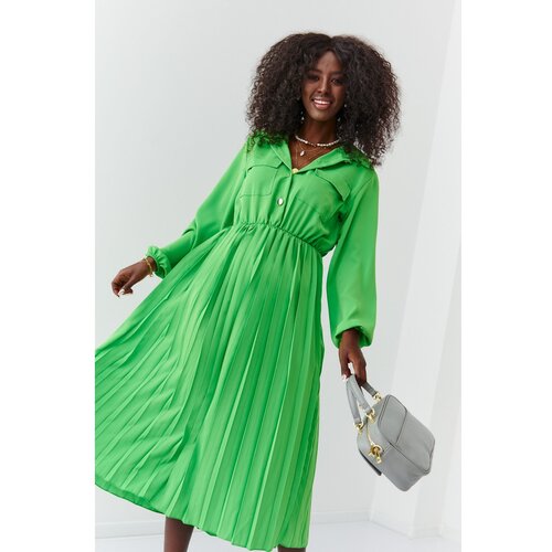 Fasardi Elegant green dress for women with pleated hem Slike