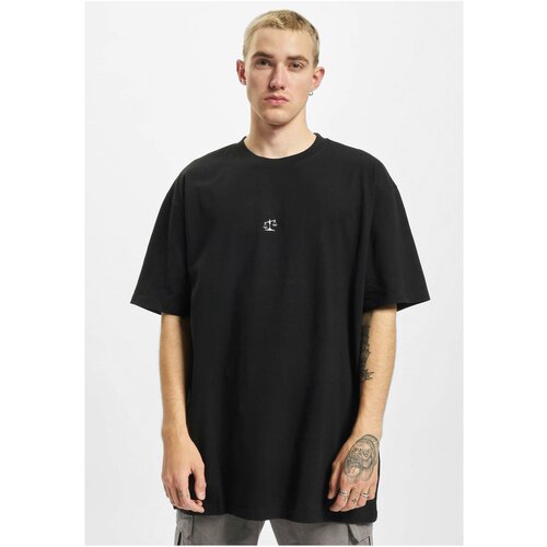 MT Upscale Crucial Oversize T-Shirt Black Cene