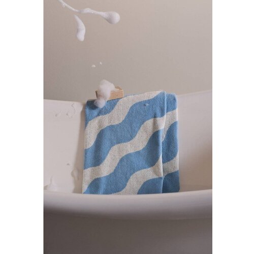 Jotex Bijeli/svijetlo plavi pamučan ručnik 90x150 cm Waves &amp;ndash; Slike