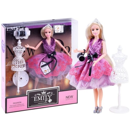  Emily u večernjoj haljini Slike