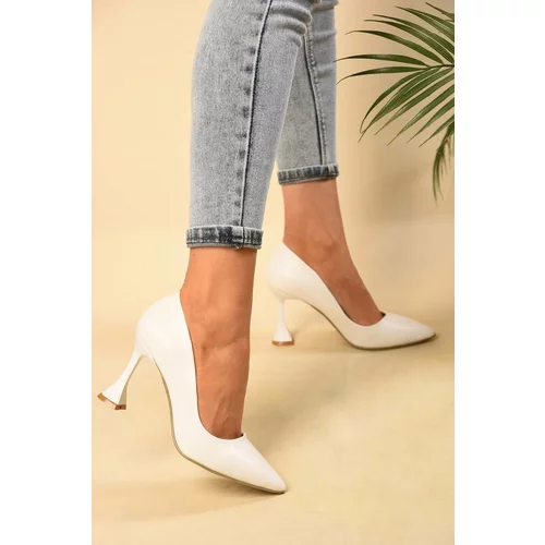 Shoeberry Women's Lio White Skin Classic Heeled Shoes Stiletto