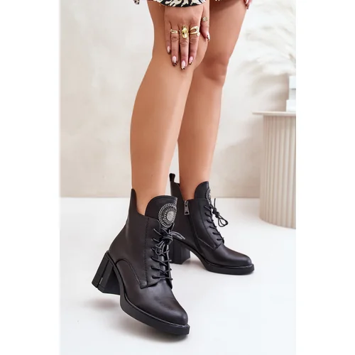 Kesi Insulated ankle boots on a chunky heel natural leather black vinceza