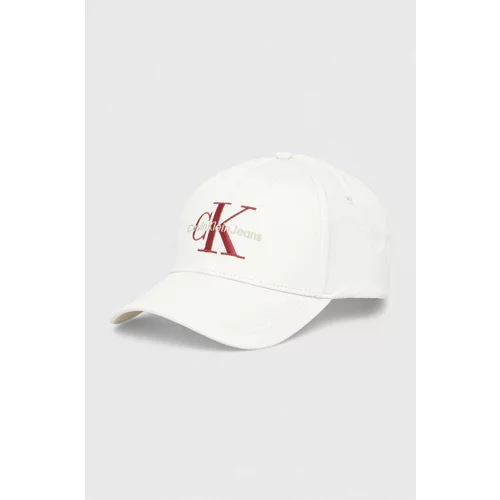 Calvin Klein Jeans Bombažna bejzbolska kapa bela barva