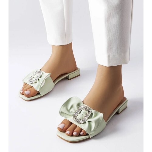 D/CEO White slides Ypsy Cijene