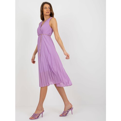 Fashion Hunters Light purple pleated midi dress without sleeves Slike