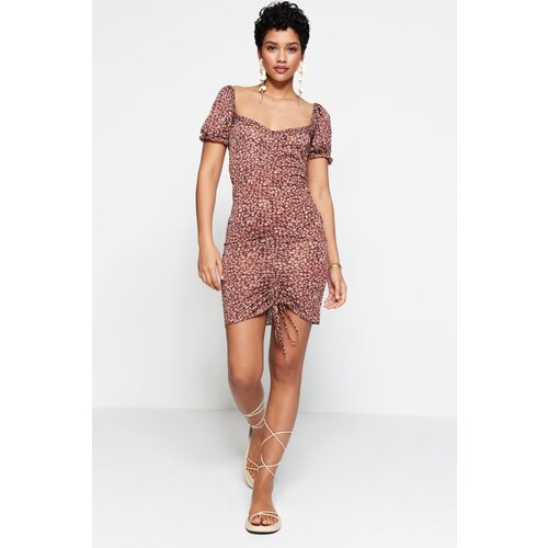 Trendyol Brown Printed Sweetheart Neck Pleated Fitted Ribbed Flexible Mini Knit Dress Slike