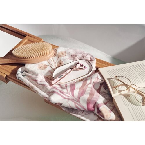 Wilkinson Sword Quattro for Women Rose Gold brijaći aparat za žene + zamjenske britvice 4 kom 1 kom Slike
