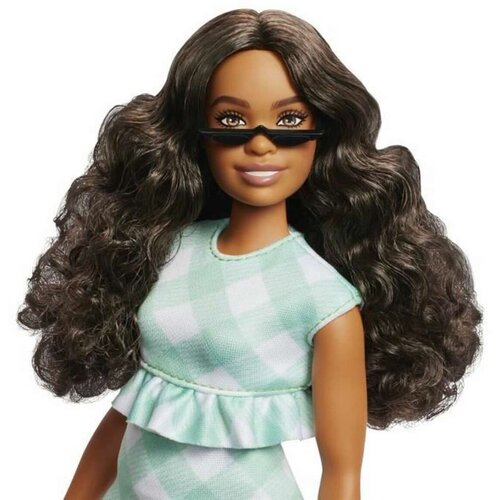  Barbie: Modna lutka Fashionista v zeleno-beli karirani obleki - Slike