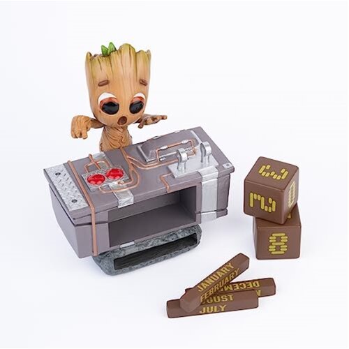 Marvel 3D vječni kalendar Guardians of the Galaxy - Groot Death Button, 11,5 x 9,9 x 13,5 cm Slike