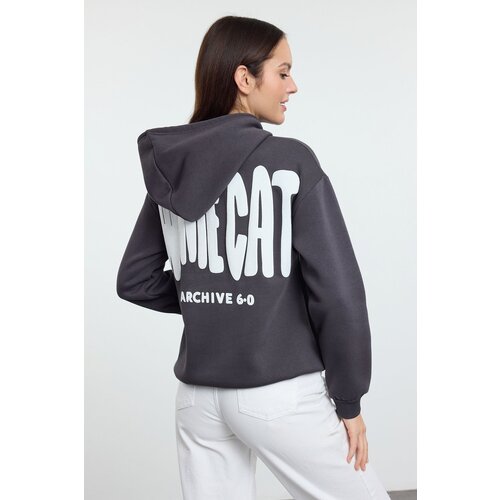 Trendyol Anthracite Thick Polar Fleece Hooded Slogan Oversize/Wide Cut Knitted Sweatshirt Slike